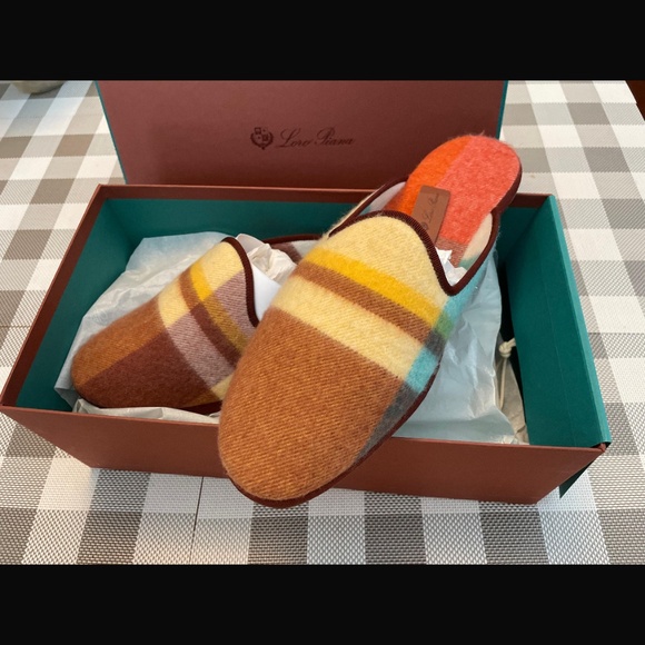 LORO PIANA • SLIPPERS Women • - Picture 2 of 2